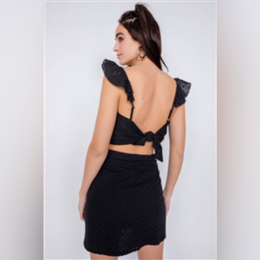 EYELET RUFFLE CROP TOP AND SKIRT SET Spring/Summer - Picture 2 of 4